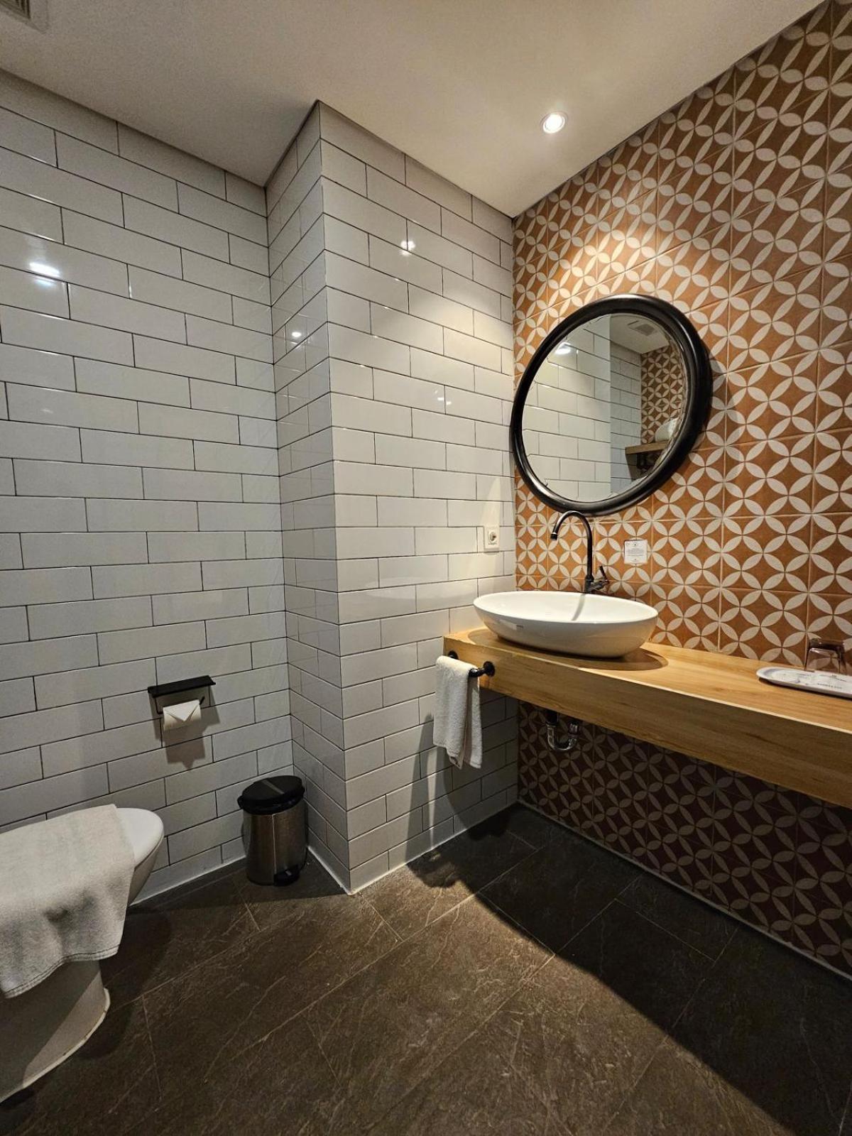 มีโอเทล เจมเบอร์ บาย ดาฟัม Hotel ภายนอก รูปภาพ