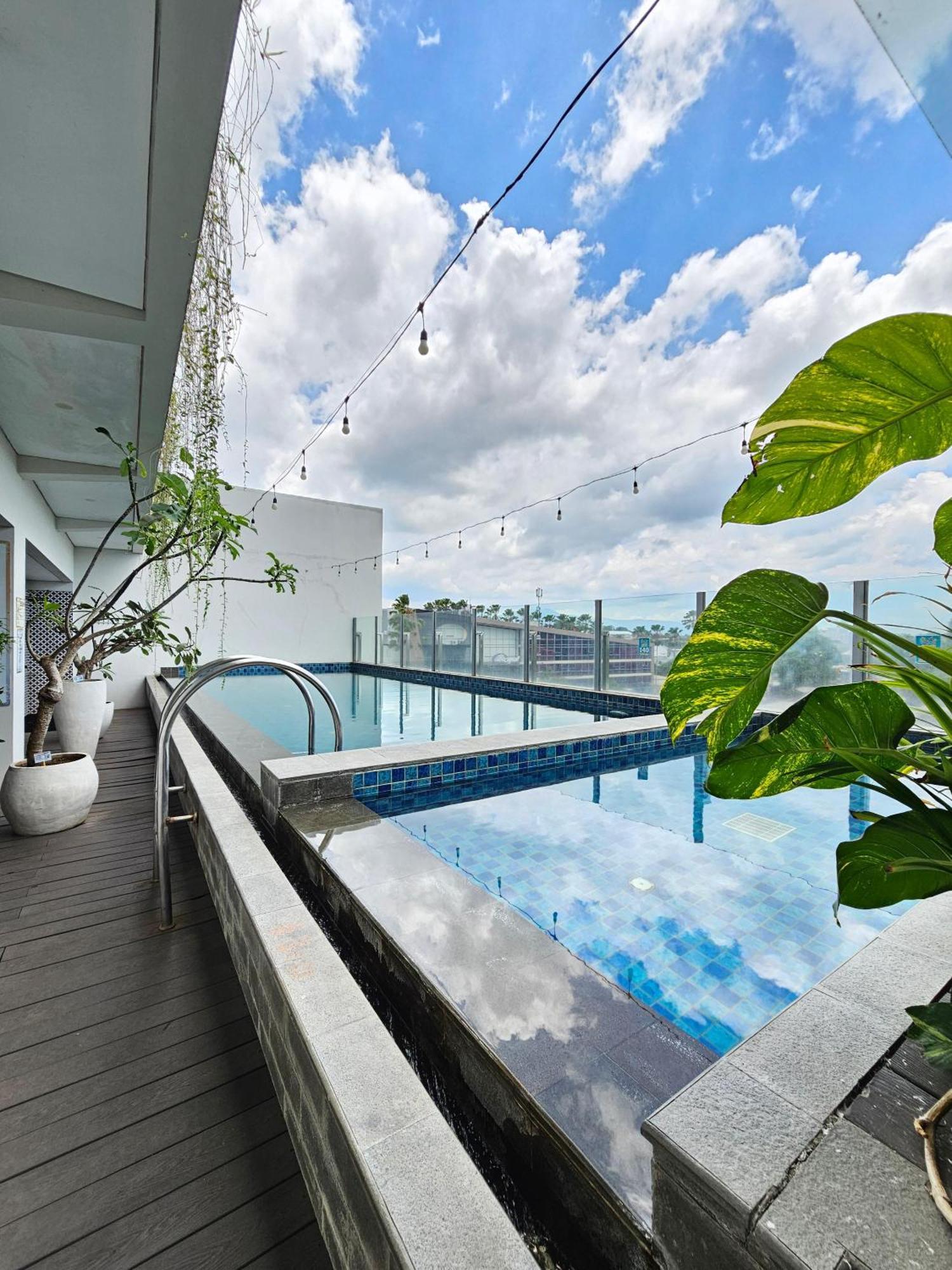 มีโอเทล เจมเบอร์ บาย ดาฟัม Hotel ภายนอก รูปภาพ